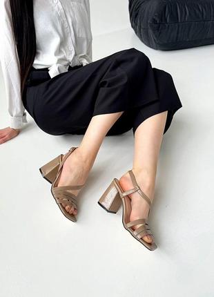 Босоніжки жіночі з натуральної шкіри і замши4 фото