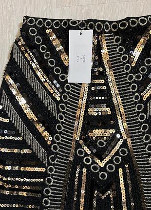 Очень красивая и стильная брендовая юбка.