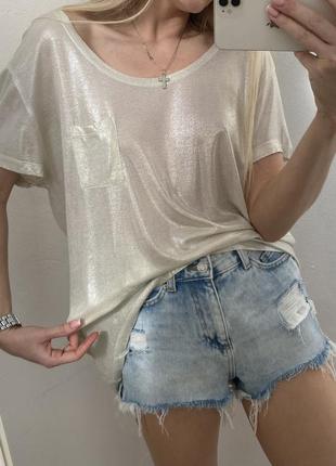 Воздушная сияющая футболка туника серебро серебристая