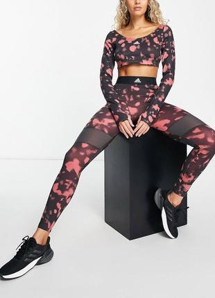 Ефектний спортивний костюм adidas aeroready