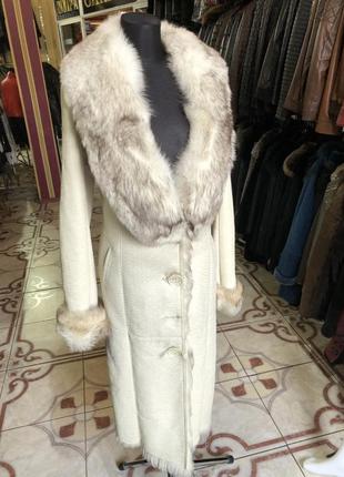 Біла дублянка тоскана комір песець