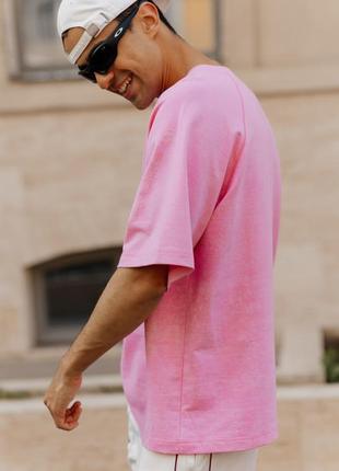 Базовая футболка оверсайз унисекс розовая