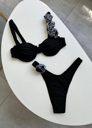 Купальник з трояндами❤️