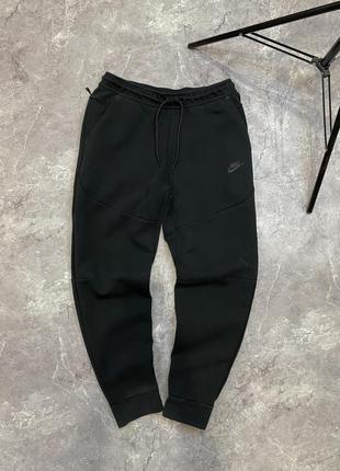 Спортивные штаны nike tech fleece