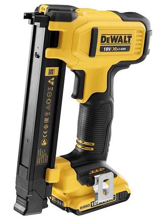 Степлер скобозабивний акумуляторний dewalt dcn701d2 2