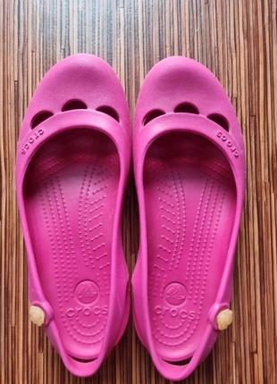Босоніжки crocs