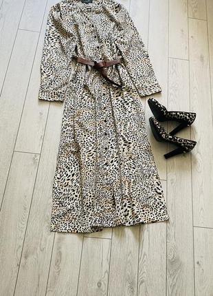 Эффектное платье-рубашка dorothy perkins.
