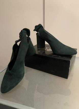 Темно-зелені шкіряні туфлі cos