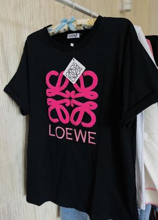 Чорна футболка loewe