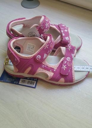 Сандалии фирмы lupilu