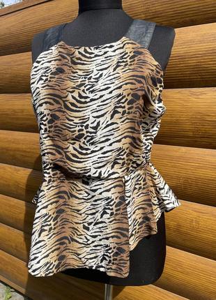 Стильная блузон модного животного принта