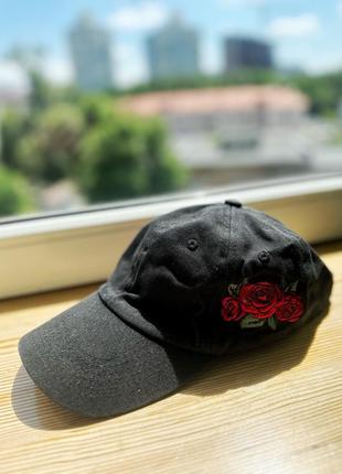 Кепки / головні убори