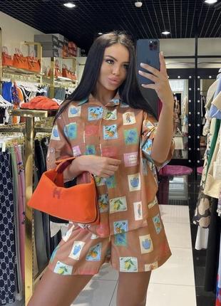 Літній костюм з шортами в стилі alemais