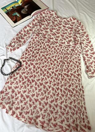 Платье в цветочный принт