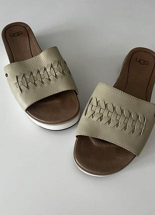 Кожаные шлепанцы ugg