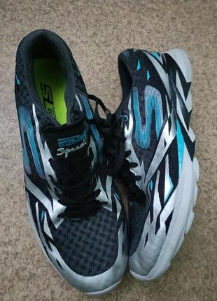 Kросівки оригінальні стильні ультра легкі skechers go meb speed яскравого забарвлення made in china