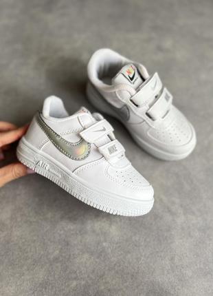 Nike air кроссовки на липучках 26-30 гг