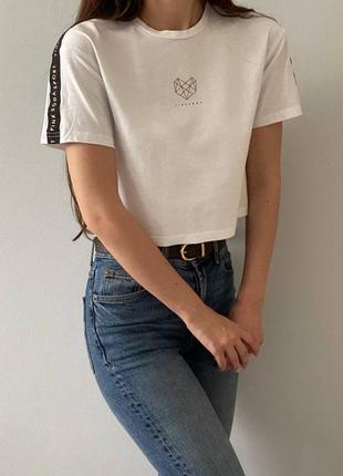 Белая корочка футболка, укороченная летняя кофта. укороченная футболка