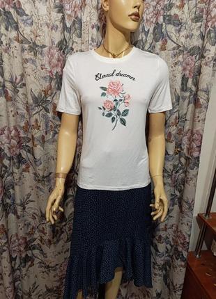 Футболка женская, красивая.