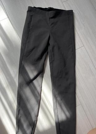 Брюки-брюки стрейчевые zara xs