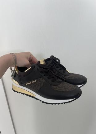 Кроссовки / туфли michael kors