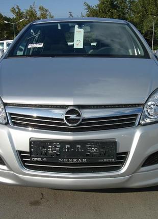 Передняя нижняя накладка sedan (грунт под покраску) для opel astra h 2004-2013 гг