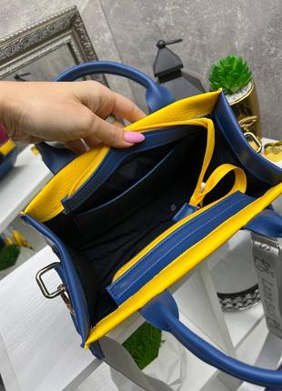 Женская стильная и качественная сумка из эко кожи синяя с желтым6 фото