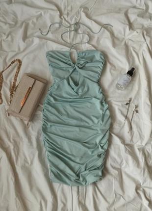 Сексі блакитна сукня з вирізом та зав'язками на шиї