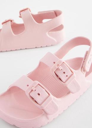 Босоніжки сандалі next 3