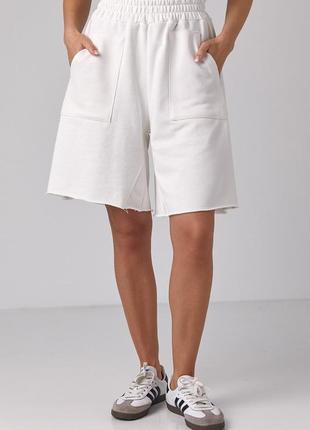 Трикотажные женские шорты с накладными карманами - молочный цвет, s/m (есть размеры)
