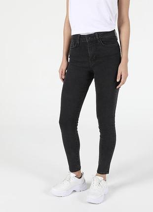 Джинсы женские