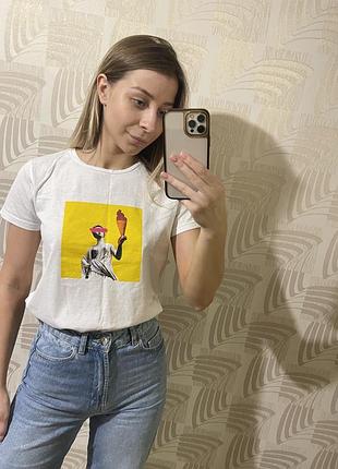 Футболка з малюнком