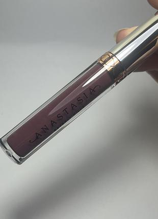 Матовая стойкая помада anastasia beverly hills praline