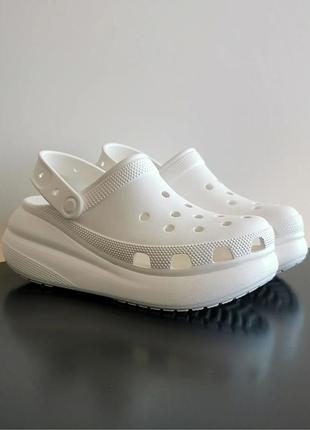 Жіночі шльопанці сабо кроксы платформа crocs classic crush clog