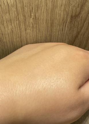 Крем с тональным эффектом christina