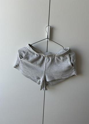 Шорти