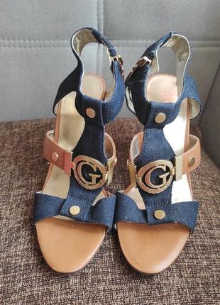 Босоножки guess, 36р