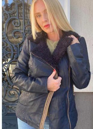 Жіноча куртка шкірозамінник, екошкіра, всередині біле хутро, розміри:m, l, xl, xxl.2 фото