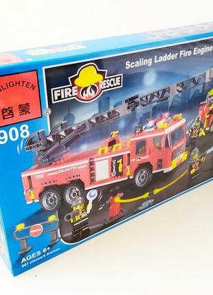 Конструктор блочный арт. 908 пожарная машина, 607 деталей, см. описание