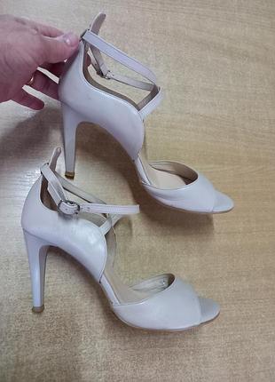 Босоножки vera pelle размер 38