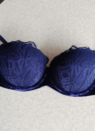 Шикарний бюстик vs