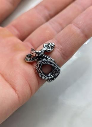 Сріблясте кільце