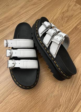 Шлюпанцы dr.martens🇺🇸сша🇺🇸