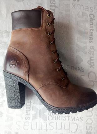 Шкіряні жіночі ботінки timberland.