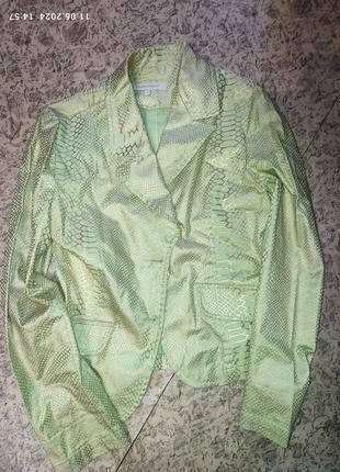Піджак принт рептилія золотом на салатовому