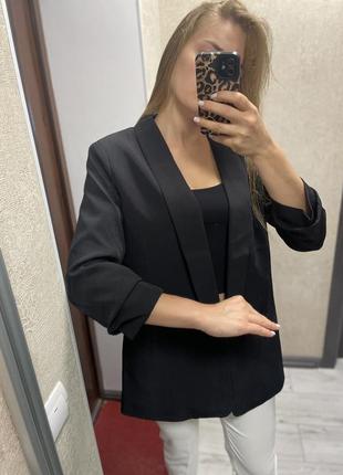 Неймовірно красивий піджак
