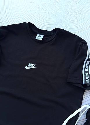 Футболка летняя мужская nike с лампасами черная белая премиальное качество люкс топ новинка сезона2 фото