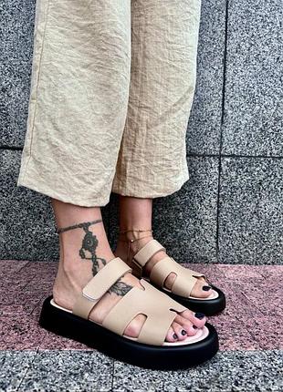 Шлепки шлепанцы бежевые на липучке высокой подошве платформы танкетке массивной бежевые нюд