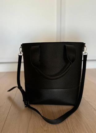 Чорна сумка-тоут reserved