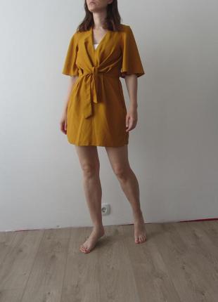 Желтое платье
